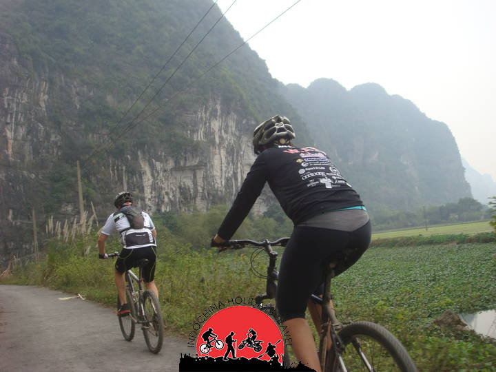 1 Day Hanoi Cycling To Ninh Binh – Tam Coc Cave