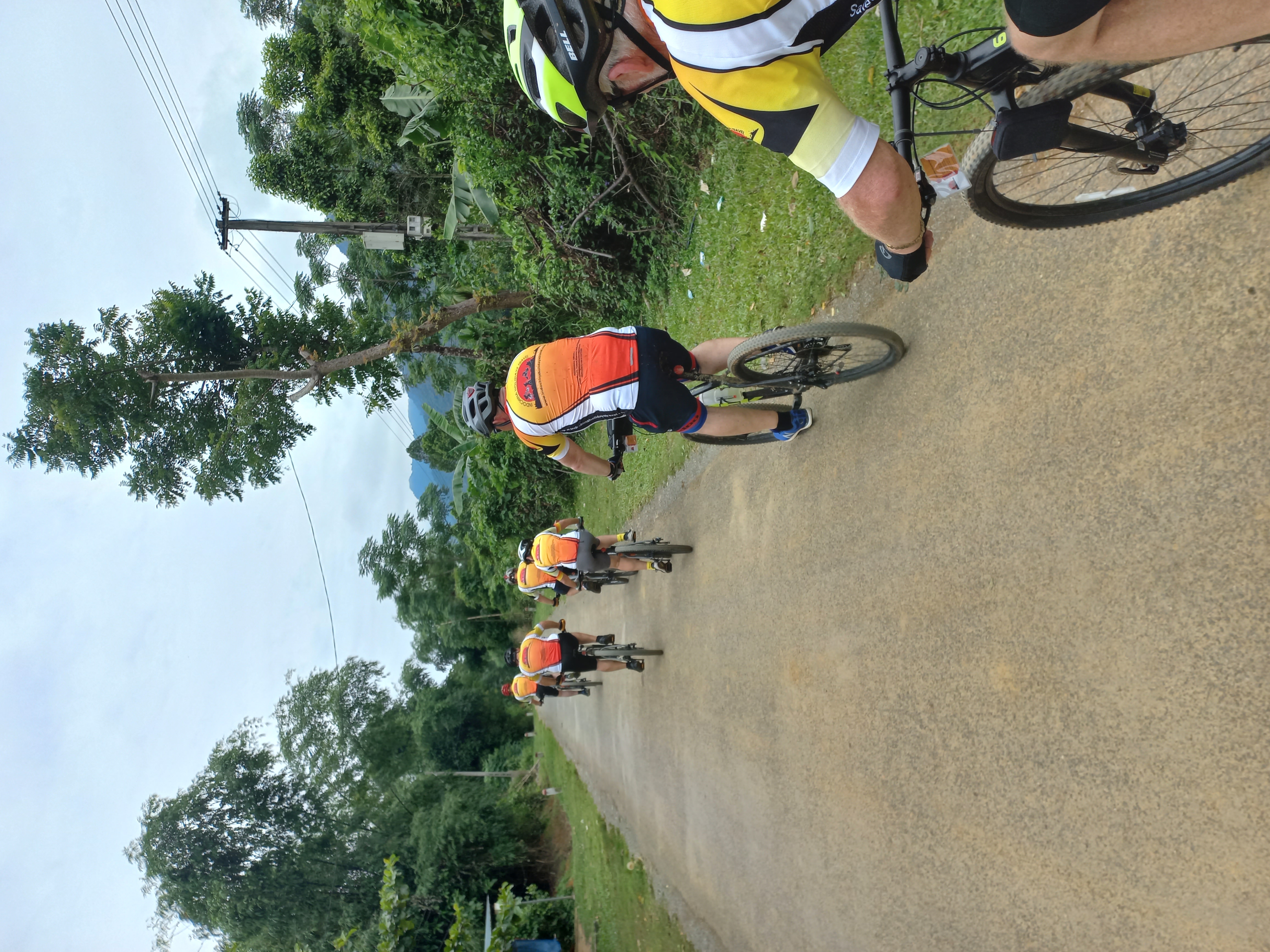 3 Days Hanoi cycling to Mai Chau and Pu Luong Retreat 1
