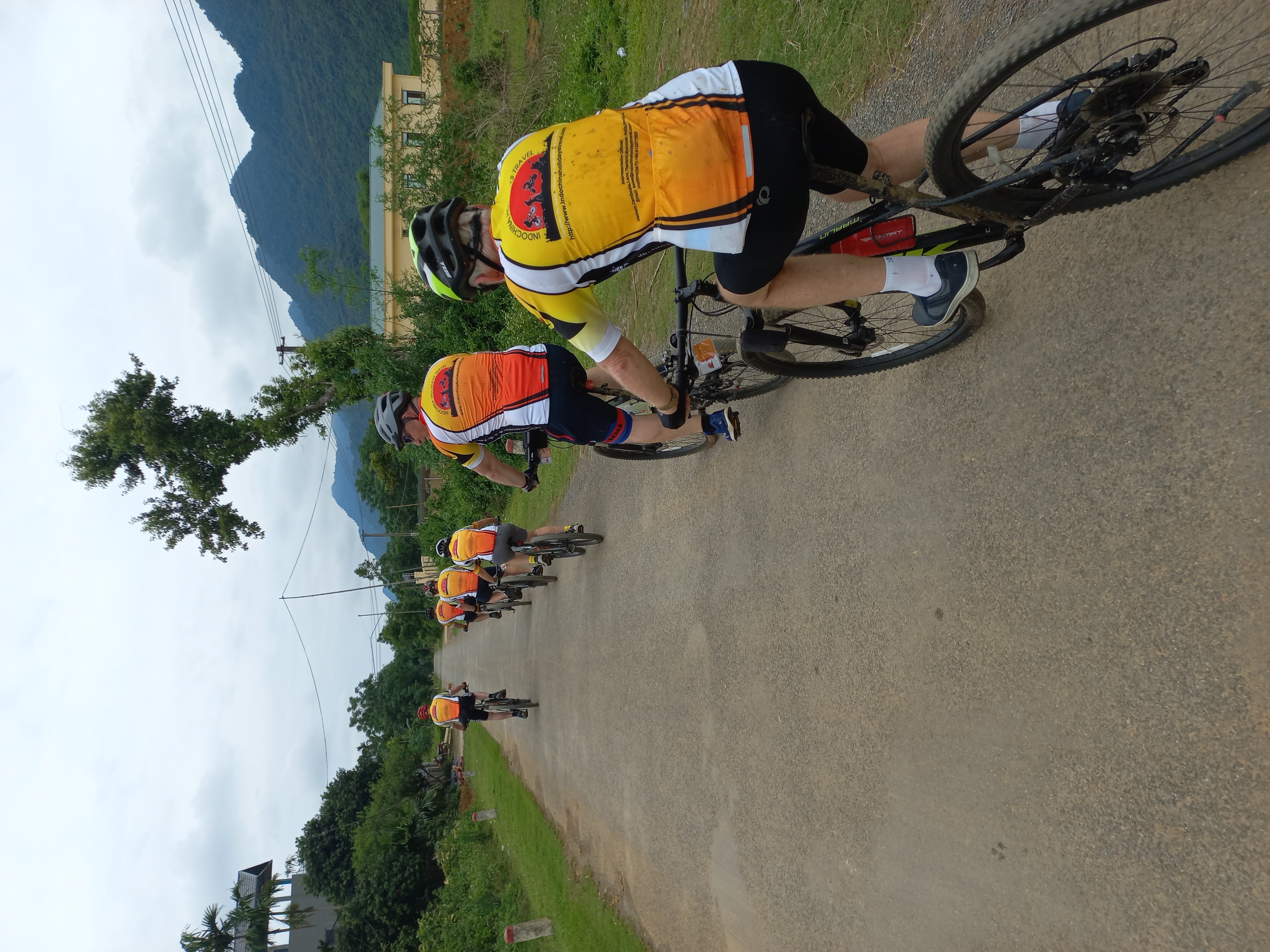 3 Days Hanoi cycling to Mai Chau and Pu Luong Retreat 4