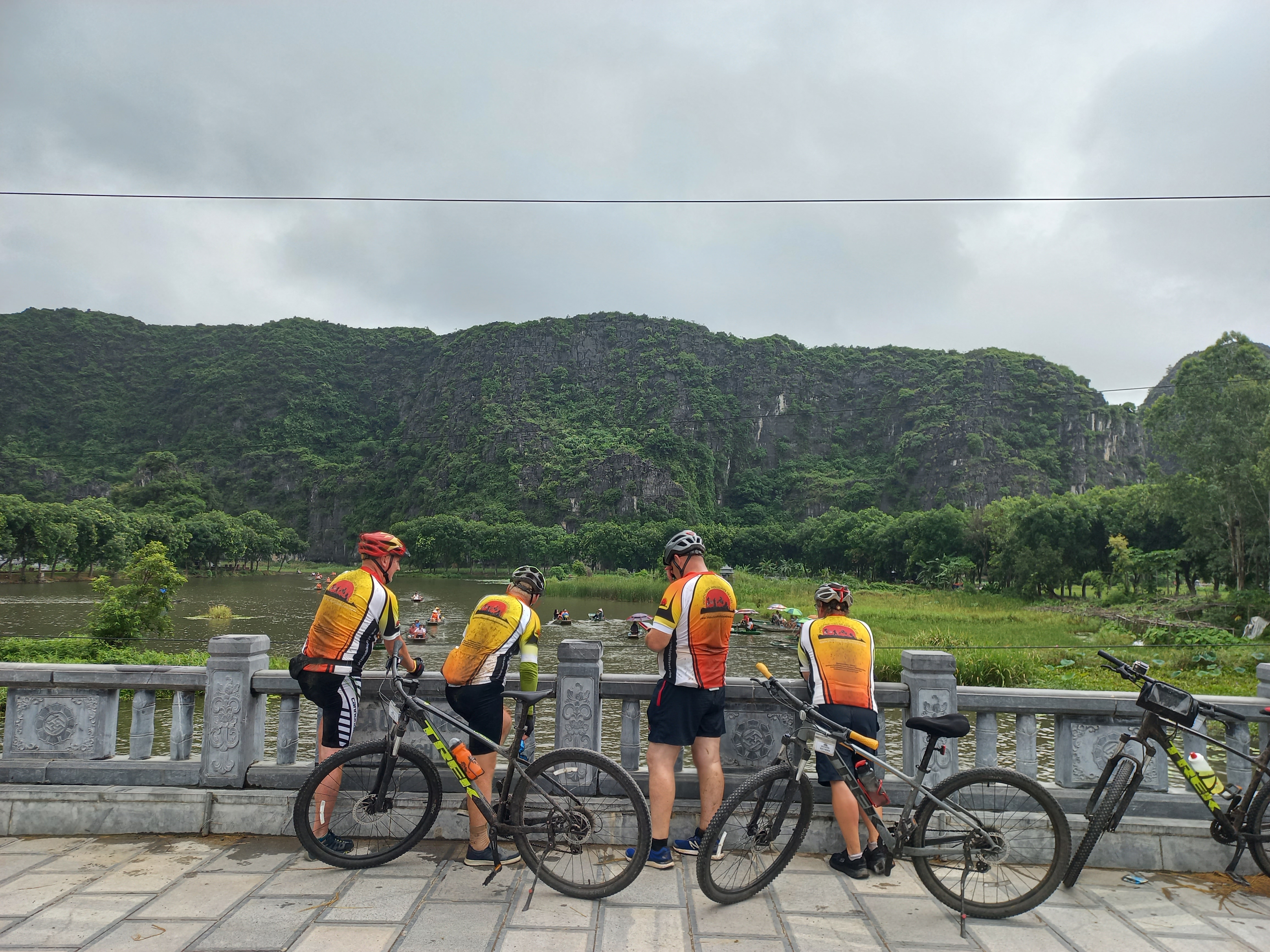 9 Days Northeast Vietnam Adventure Cycling Tour 3